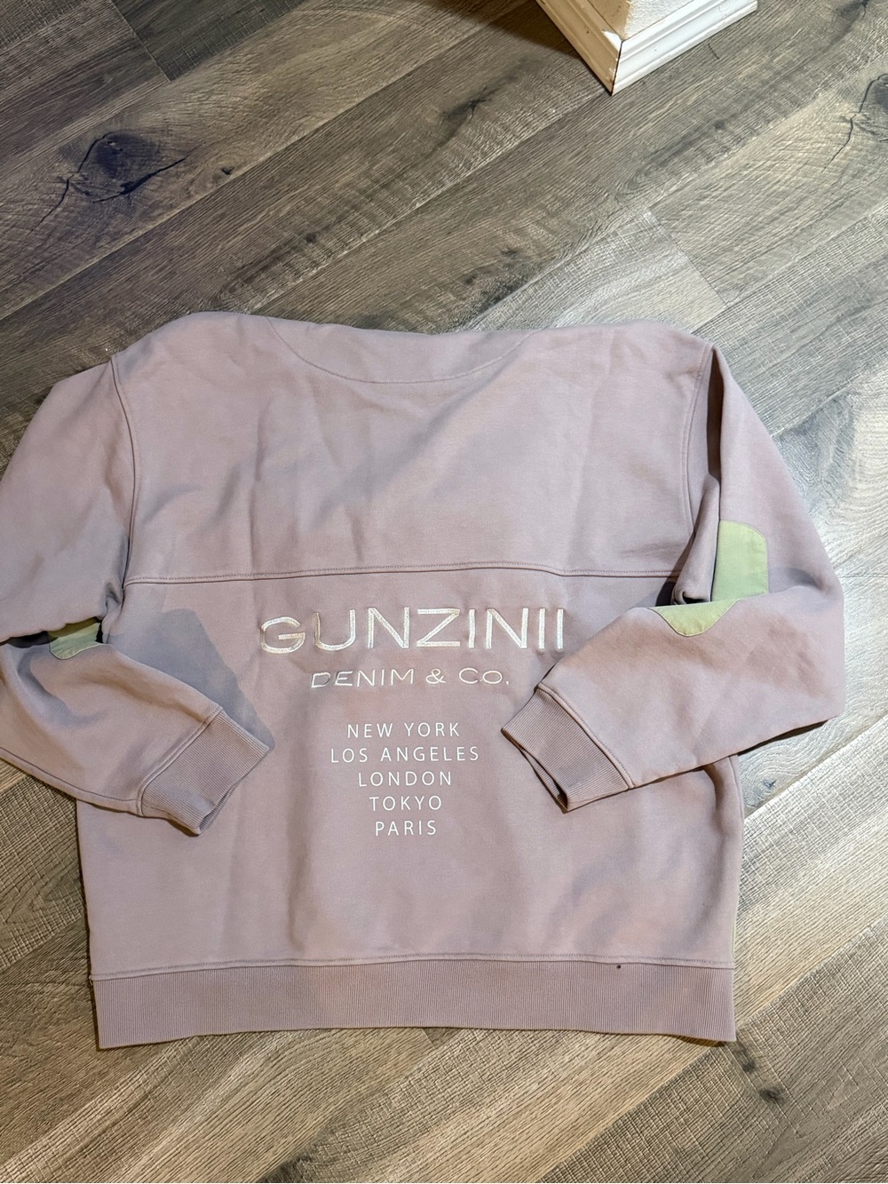 Gunzinii Crewneck Sweatshirt with Elbow Patches